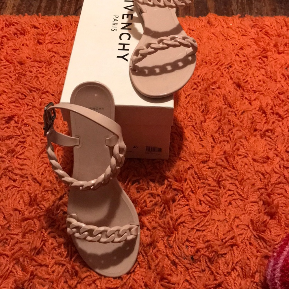 Givenchy Jelly Plate Rose Poudre sandals